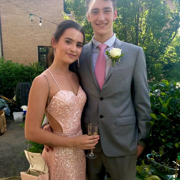 Meet your Posher, Kirsten! - Picture 2 of 4